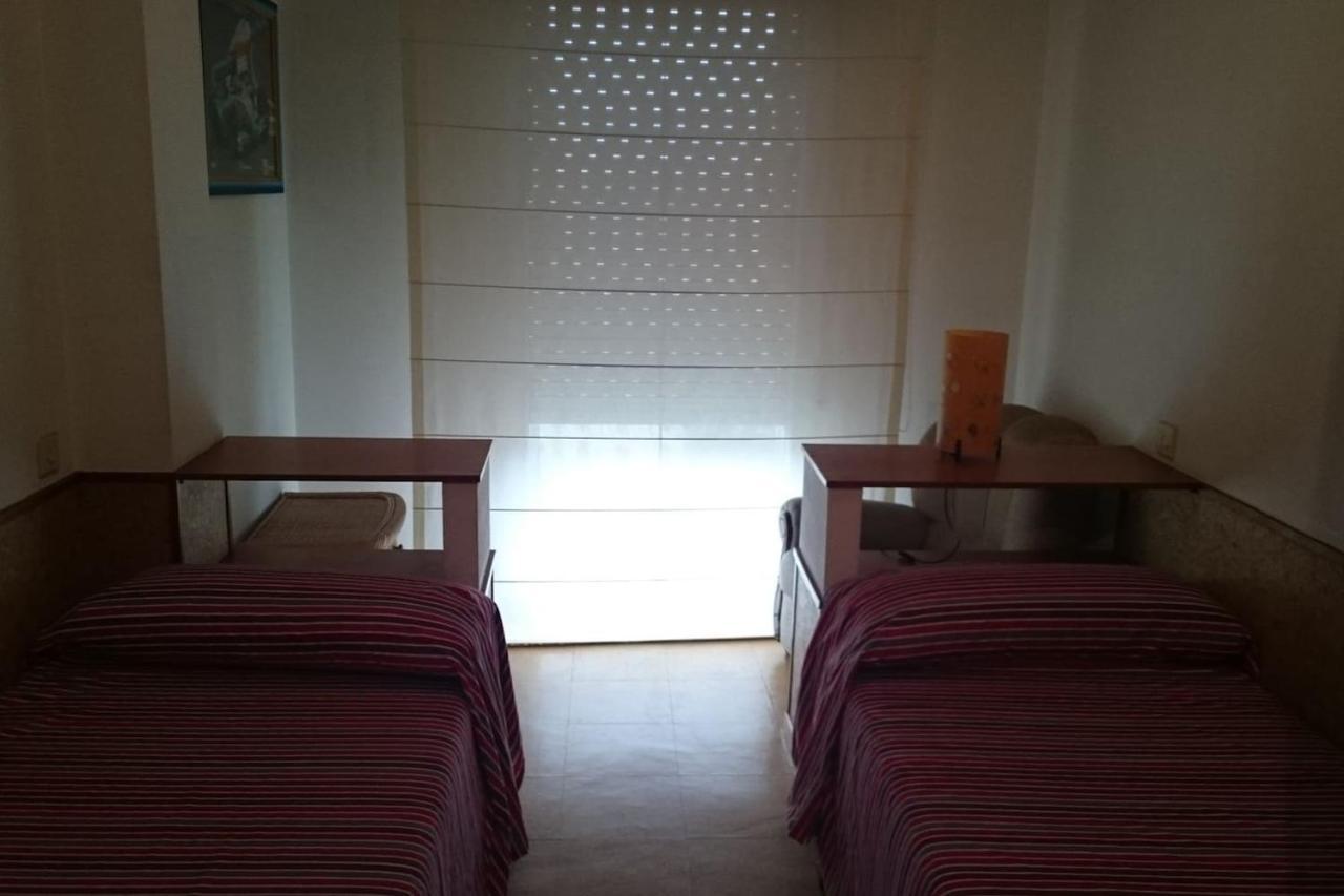 Se Alquila Piso Centrico En Sanxenxo C/Garaje Apartman Kültér fotó