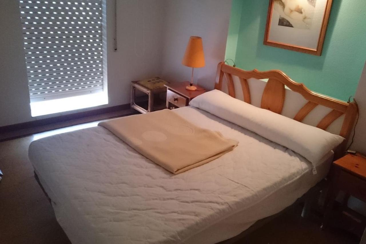 Se Alquila Piso Centrico En Sanxenxo C/Garaje Apartman Kültér fotó